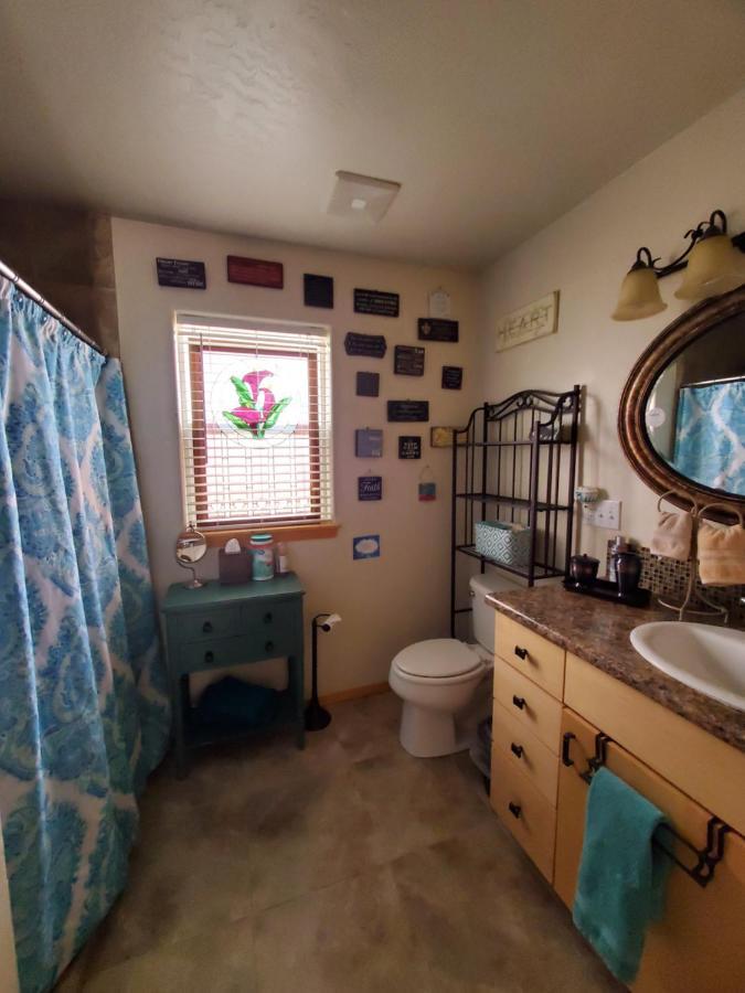 Grizzly Roadhouse Bed And Breakfast Cortez Extérieur photo