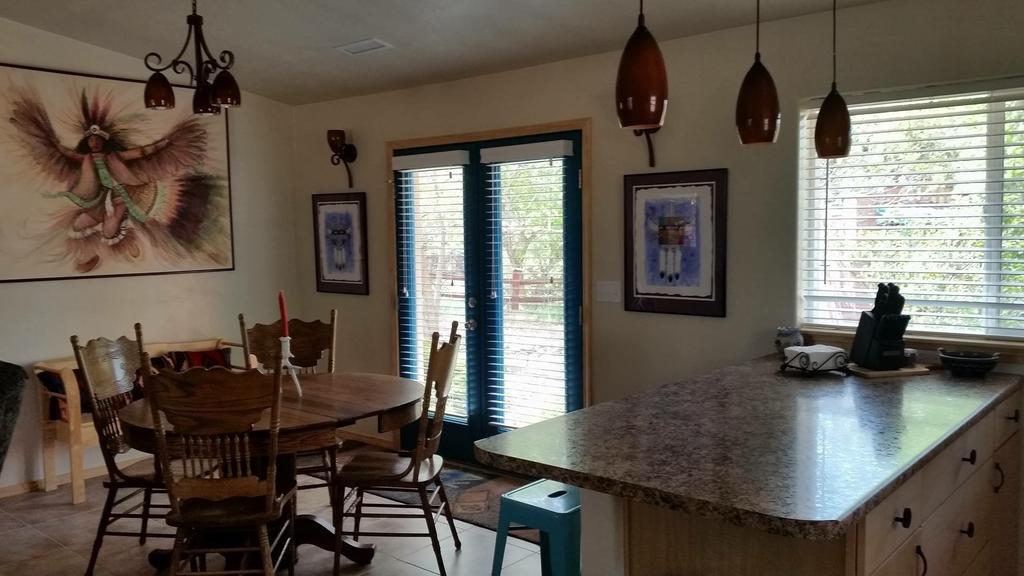 Grizzly Roadhouse Bed And Breakfast Cortez Extérieur photo