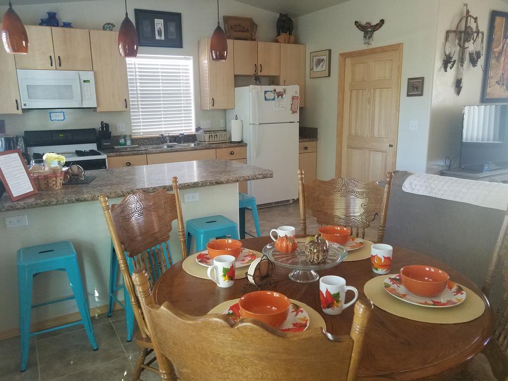 Grizzly Roadhouse Bed And Breakfast Cortez Extérieur photo