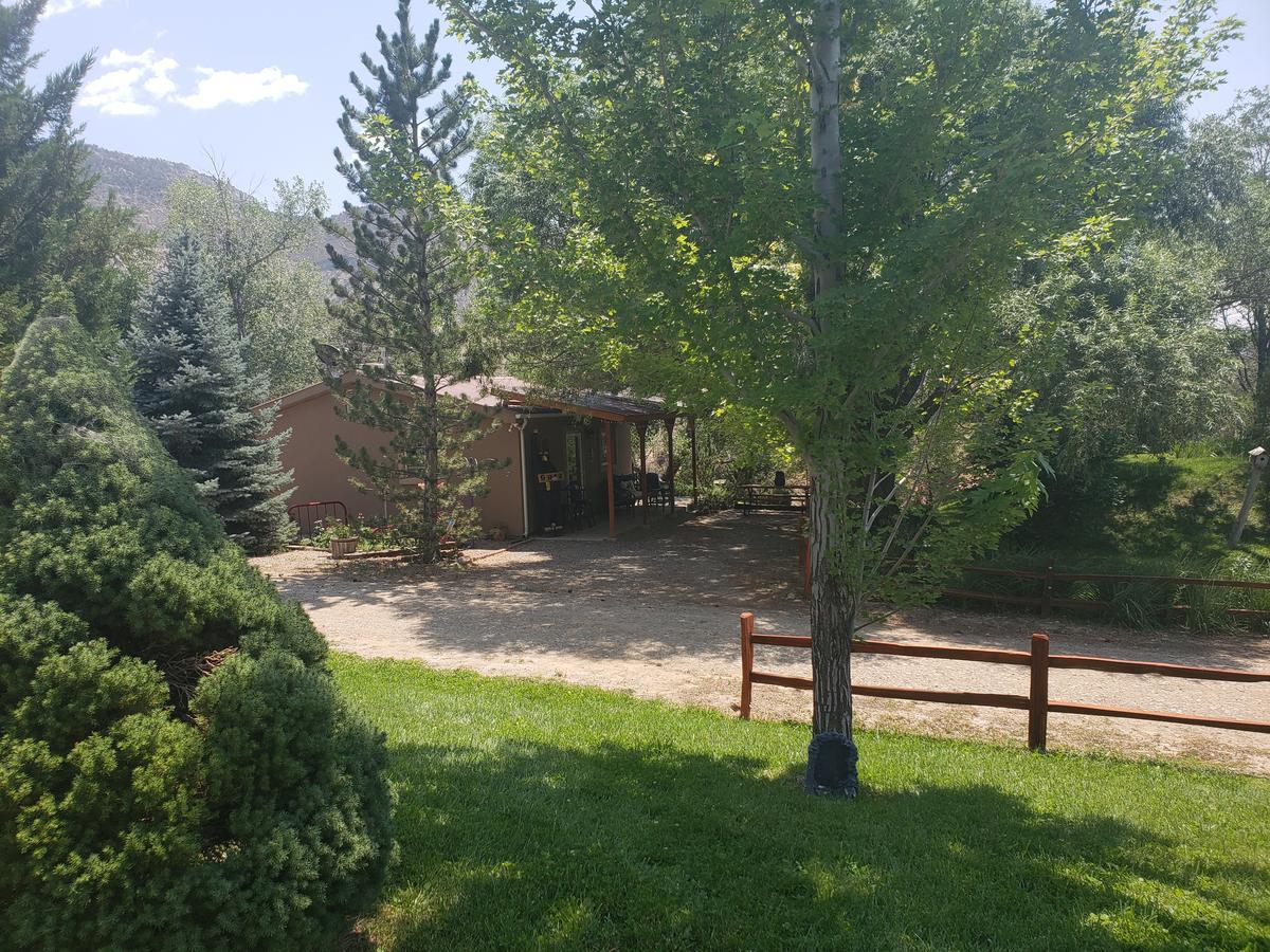 Grizzly Roadhouse Bed And Breakfast Cortez Extérieur photo